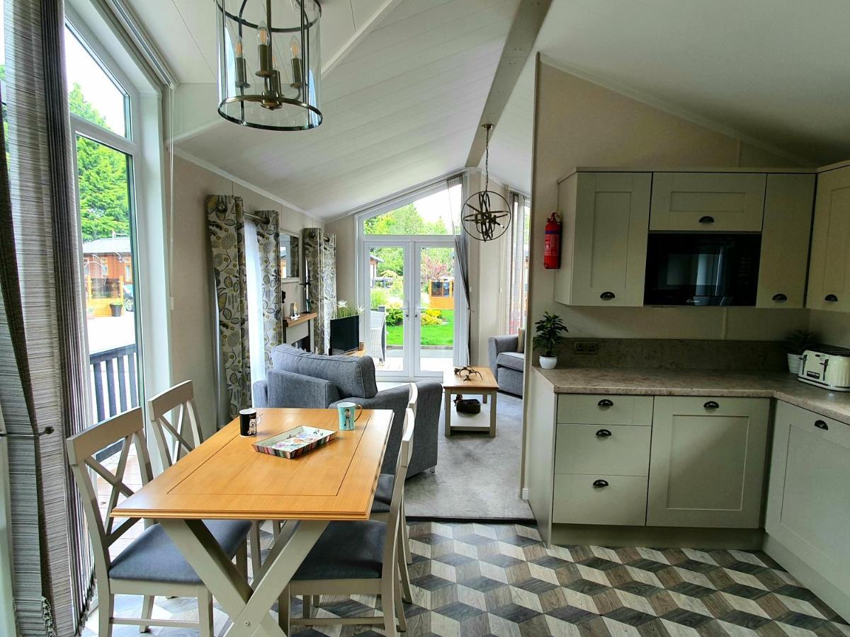 Grand Eagles Luxury Lodge, Auchterarder Perth Eksteriør billede