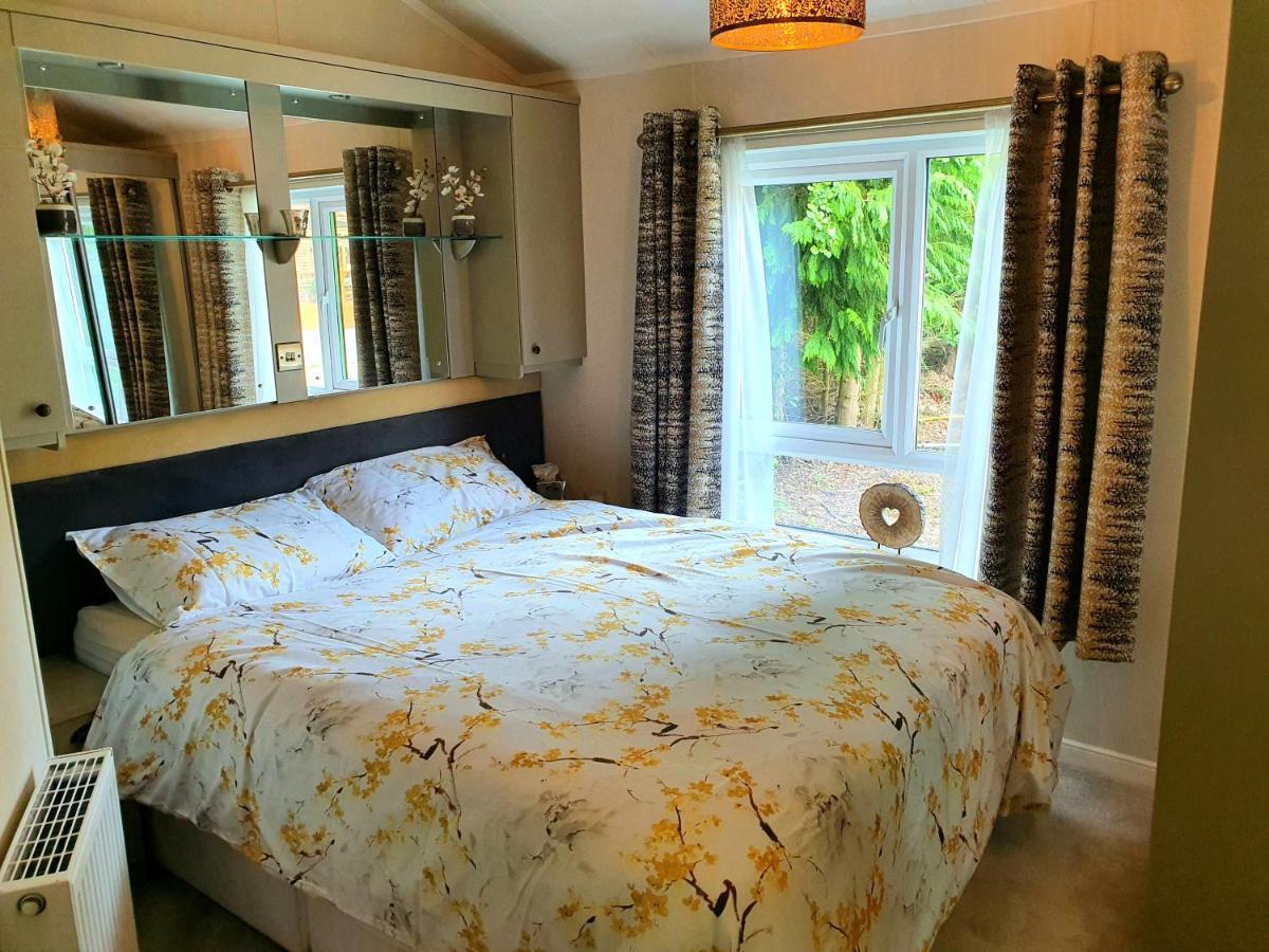 Grand Eagles Luxury Lodge, Auchterarder Perth Eksteriør billede