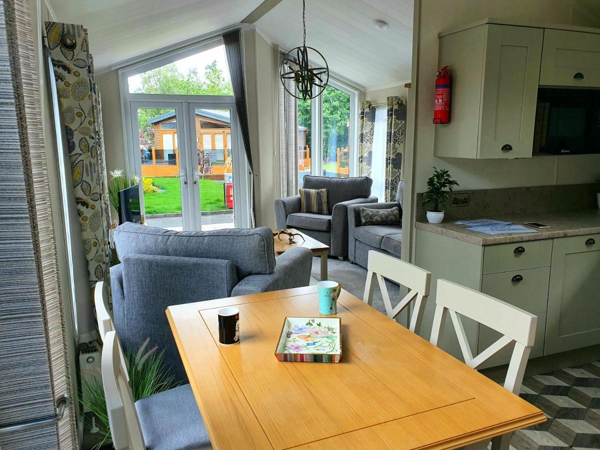 Grand Eagles Luxury Lodge, Auchterarder Perth Eksteriør billede